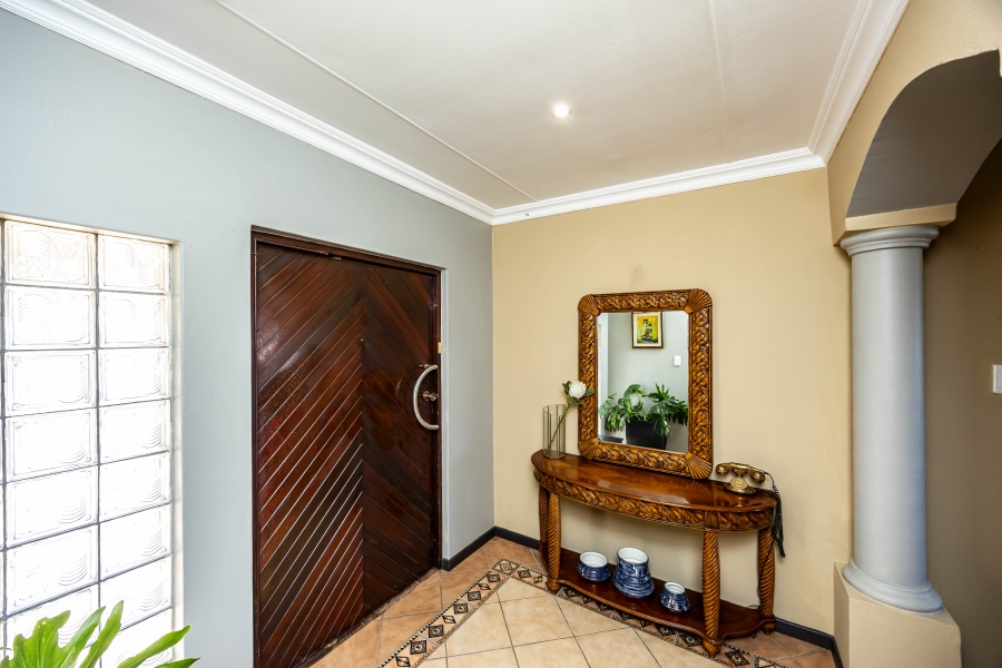 5 Bedroom Property for Sale in Gonubie North Eastern Cape